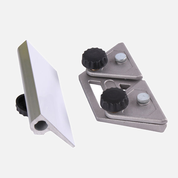 Przyrząd do ostrzenia nożyczek